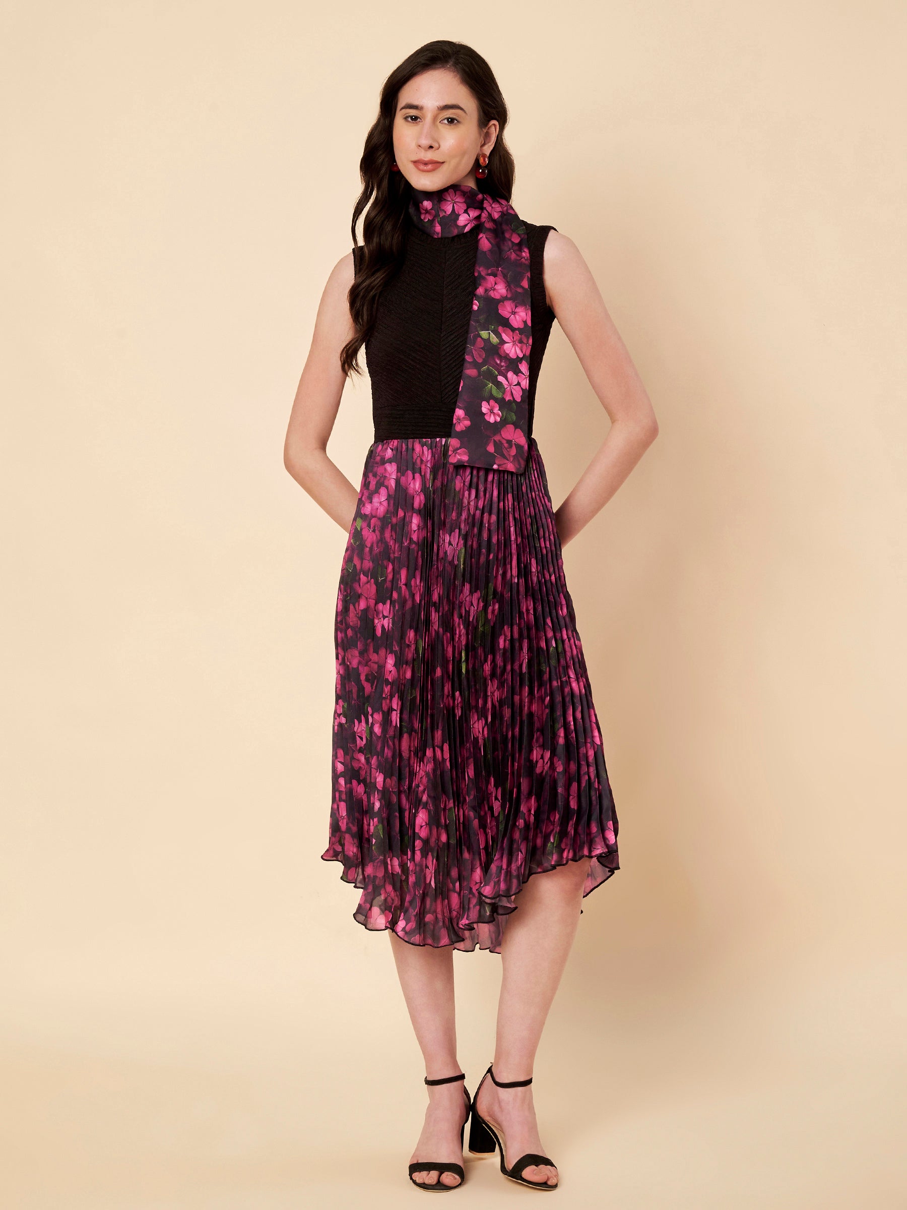 Black & Red Floral Pleated Midi Dress | Elegant Evening Wear Justin Whyte Black & Red Floral Pleated Midi Dress | Elegant Evening Wear Justin Whyte
