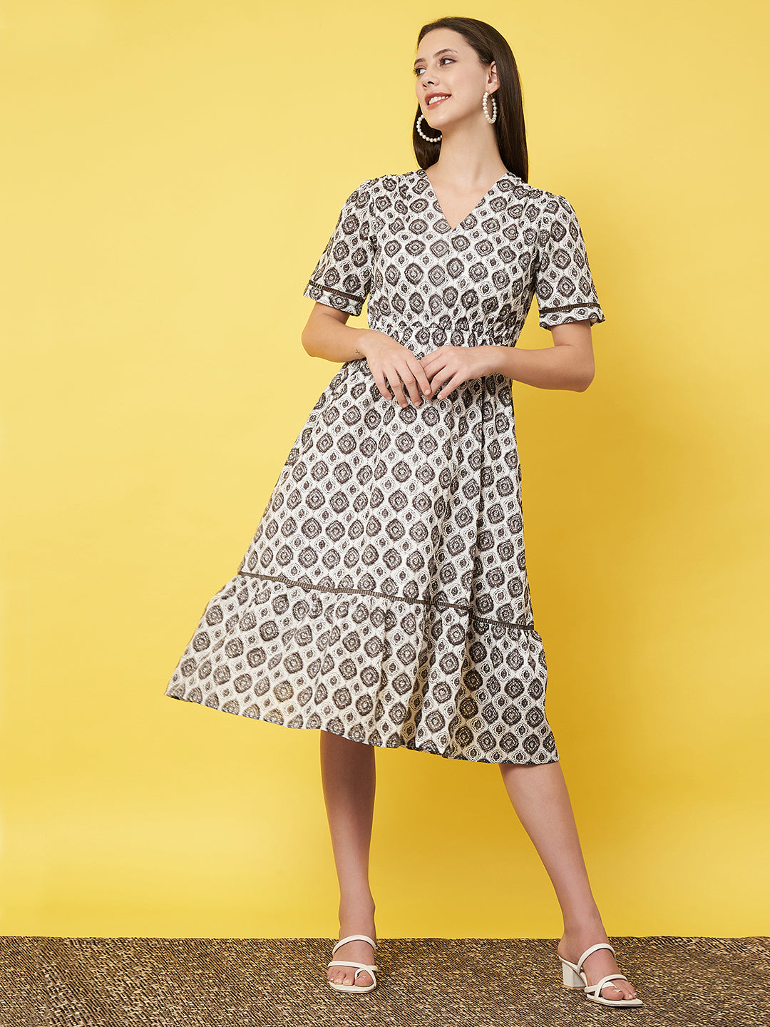 Stylish Grey Patterned Ruffled Dress