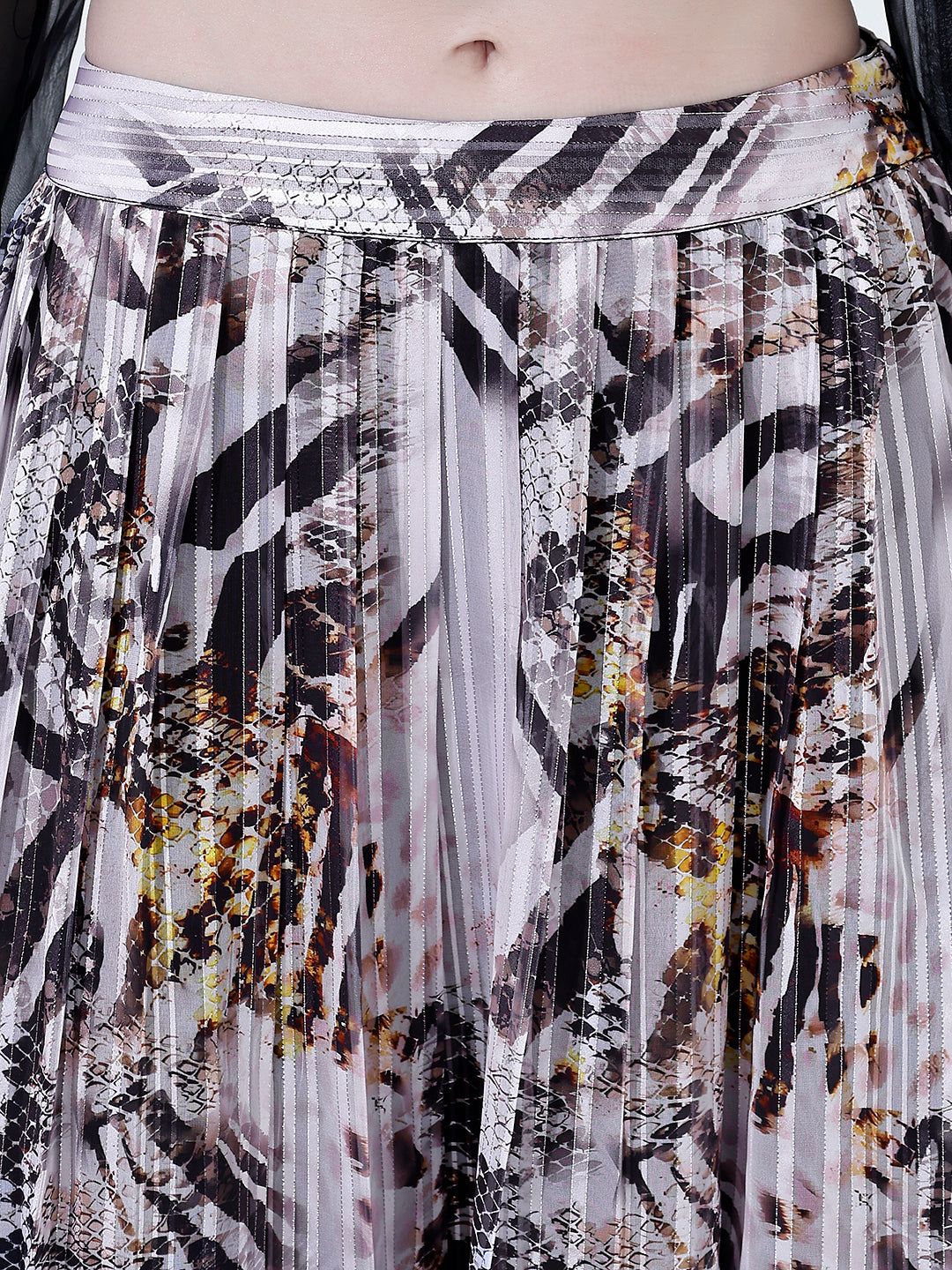 Fancy patterned Midi Skirt