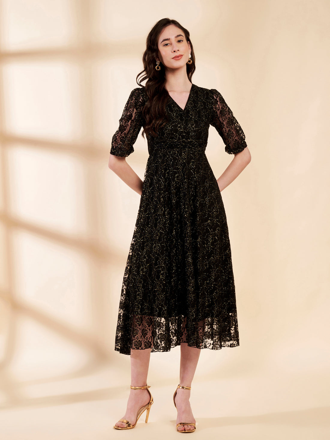 Stylish Black Textured Pleated Midi Dress