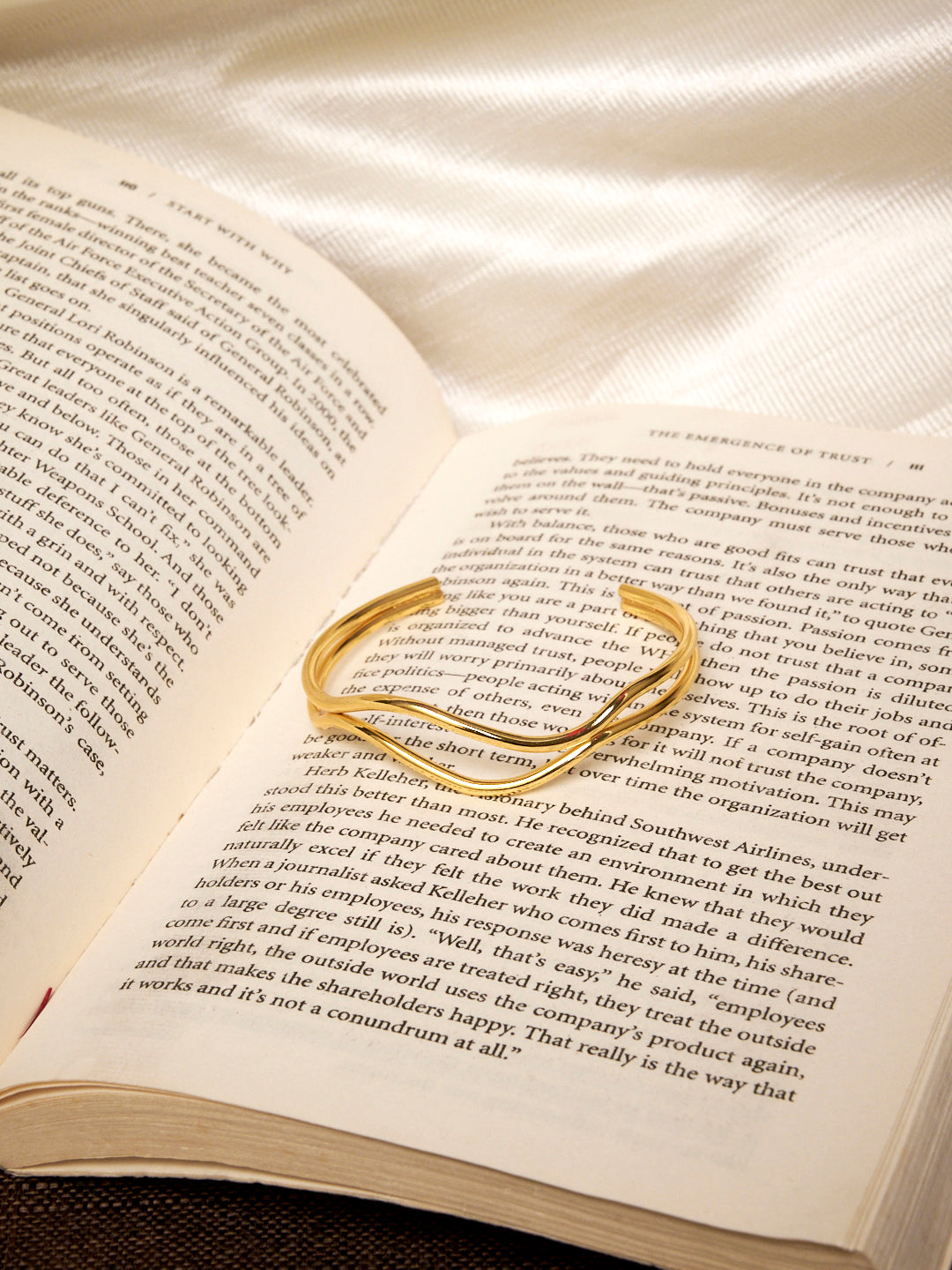Women 14K Gold Plated Stainless Steel Designer Bracelet