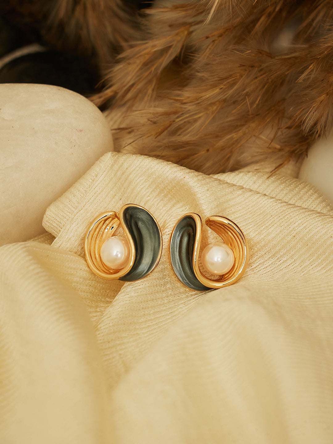 Women Green & Gold-Plated Pearls Oval Stainless Steel Stud Earrings