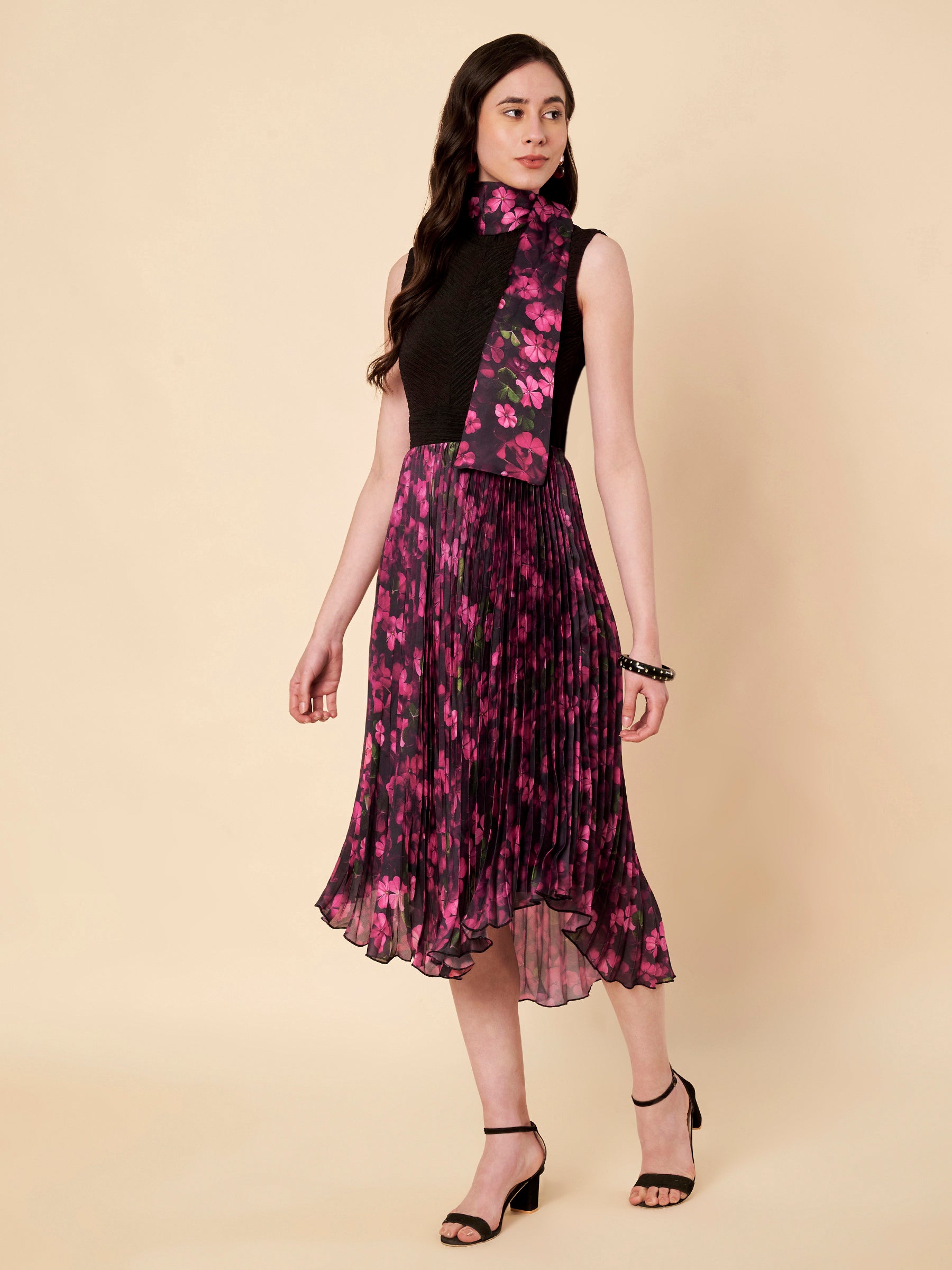 Black and Red Pleated A-Line Dress