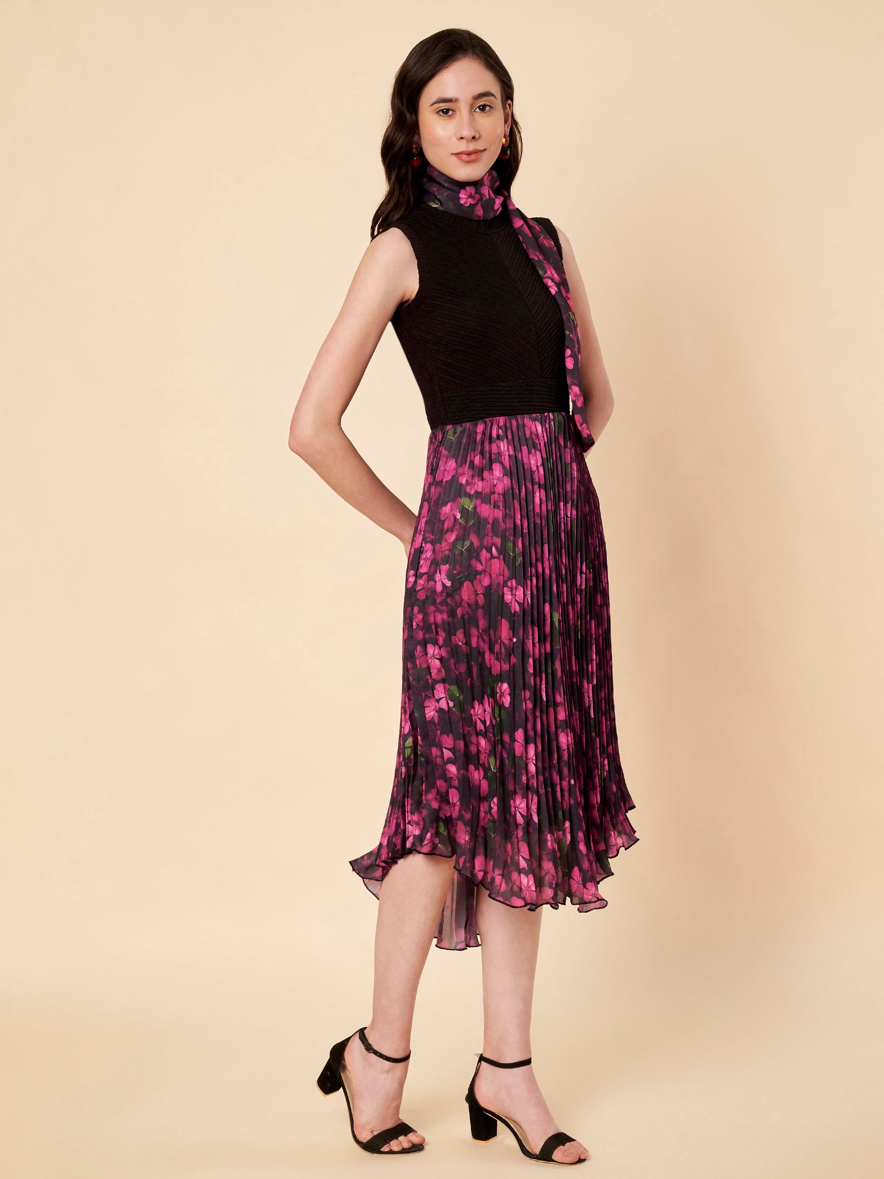 Black and Red Pleated A-Line Dress