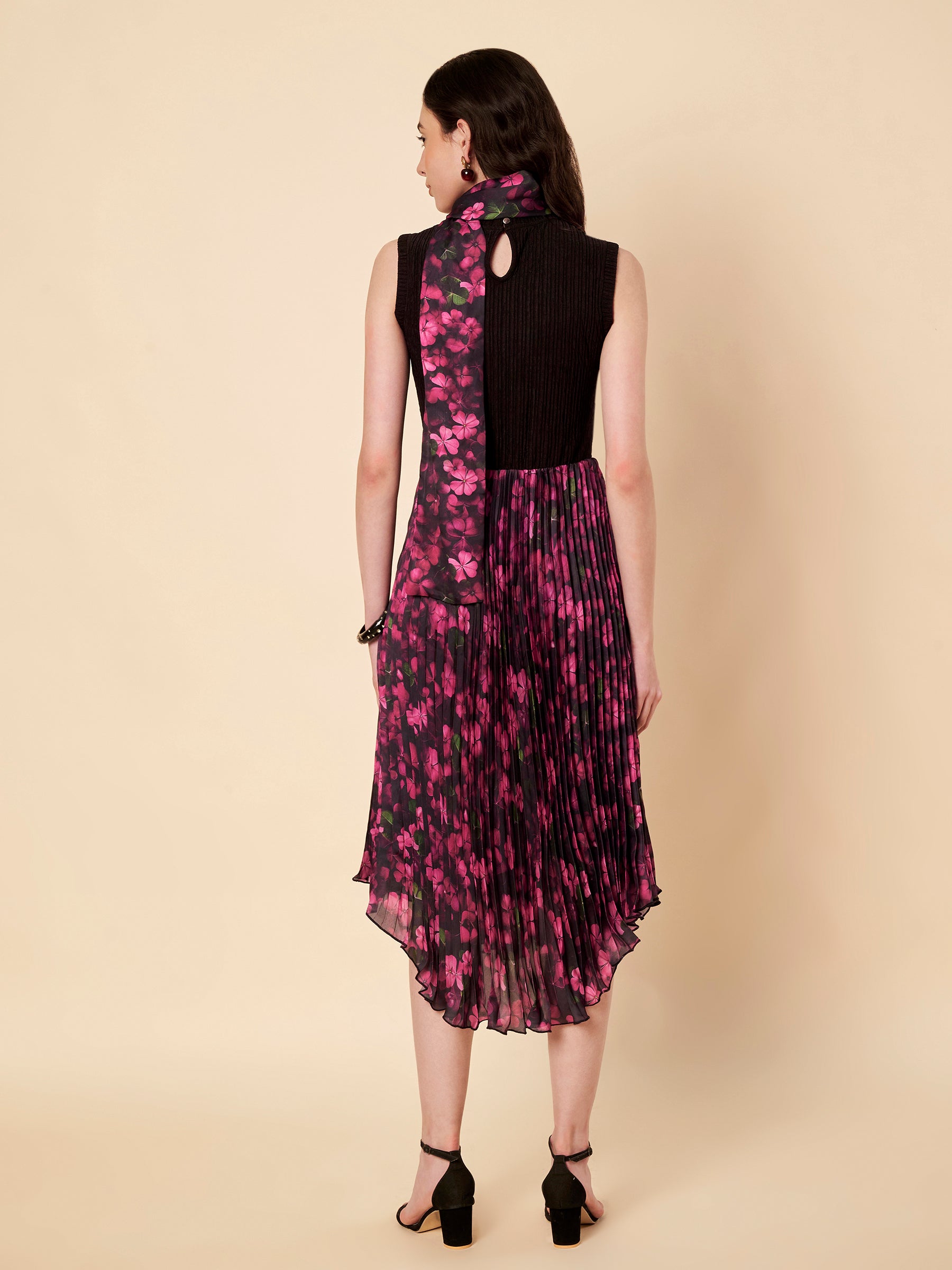 Black and Red Pleated A-Line Dress