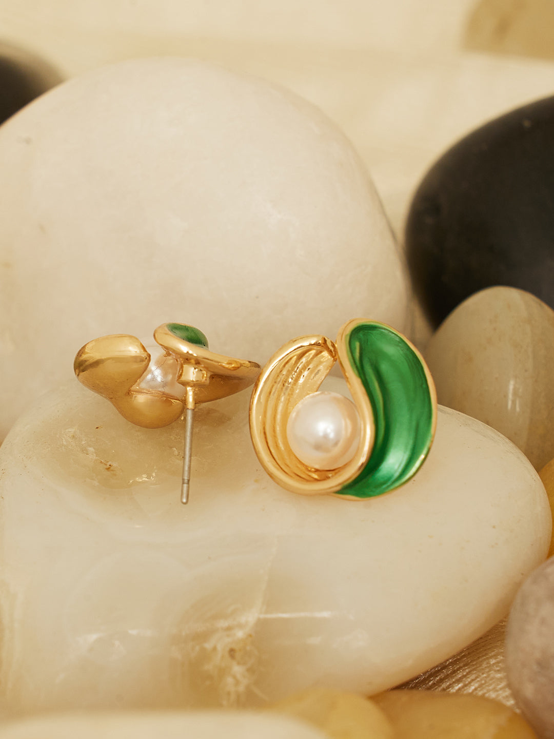 Women Gold Plated Leaf Circular Studs Earrings