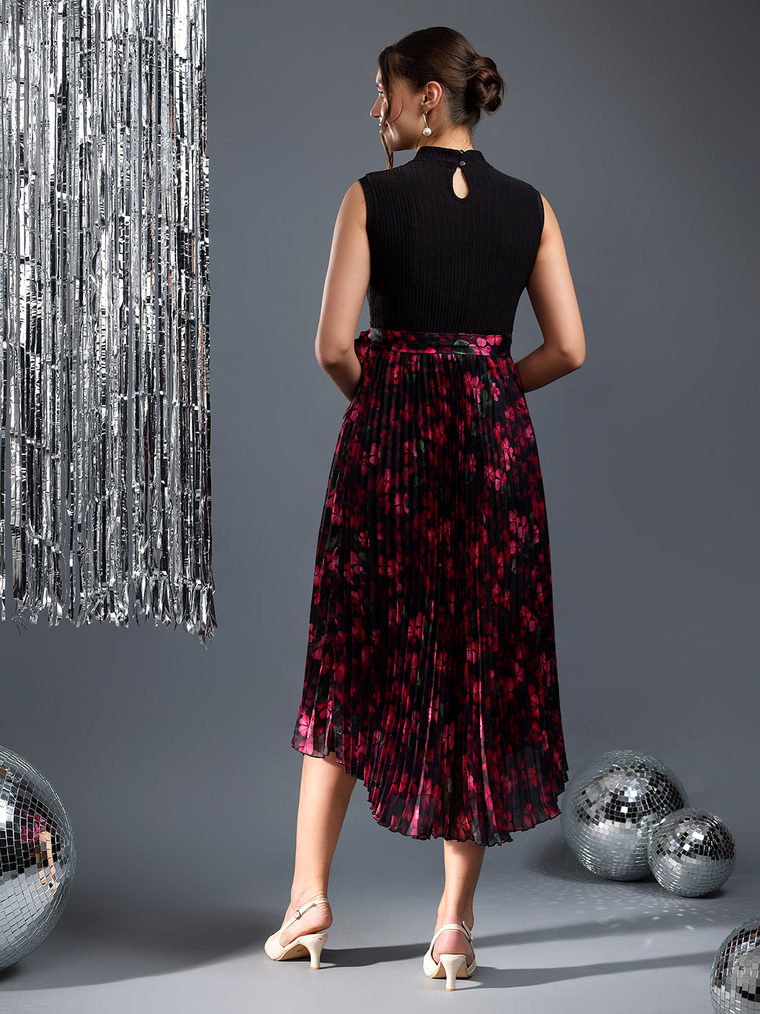 Black and Red Pleated A-Line Dress
