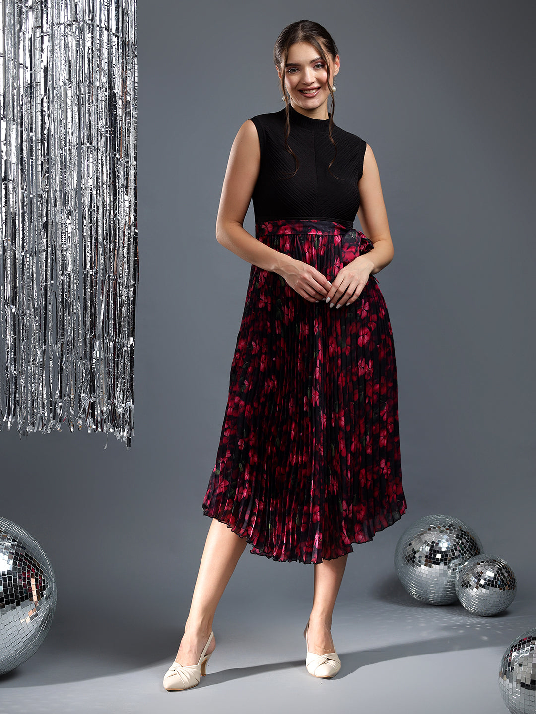 Black and Red Pleated A-Line Dress